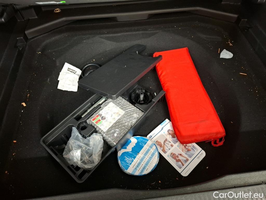  Peugeot  3008  Active Business 1.2 PureTech 130CV BVA8 E6d #53