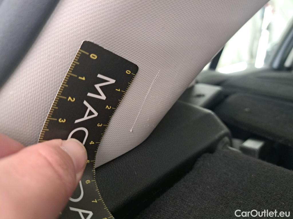  Renault  Megane RENAULT Mégane Société / 2020 / 5P / Berline Air Nav 2P Blue dCi 115 -21N #24