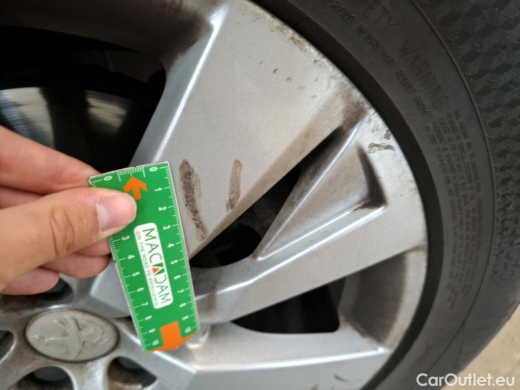  Peugeot  3008  Active Business 1.2 PureTech 130CV BVA8 E6d #41