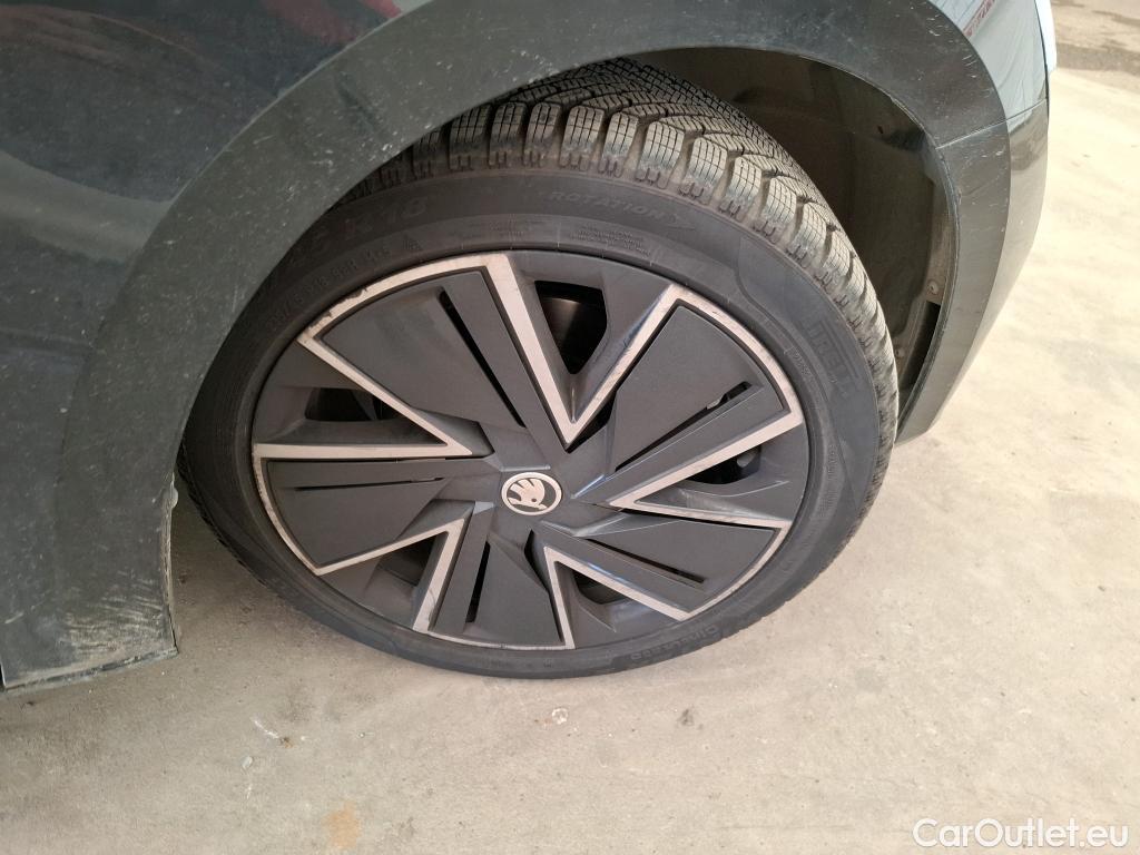  Skoda  Superb  Break SportLine 2.0 TDI 200CV BVA7 E6d #32