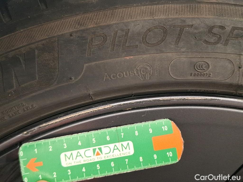  Tesla  Model 3 TESLA  / 2018 / 4P / Berline Propulsion #23