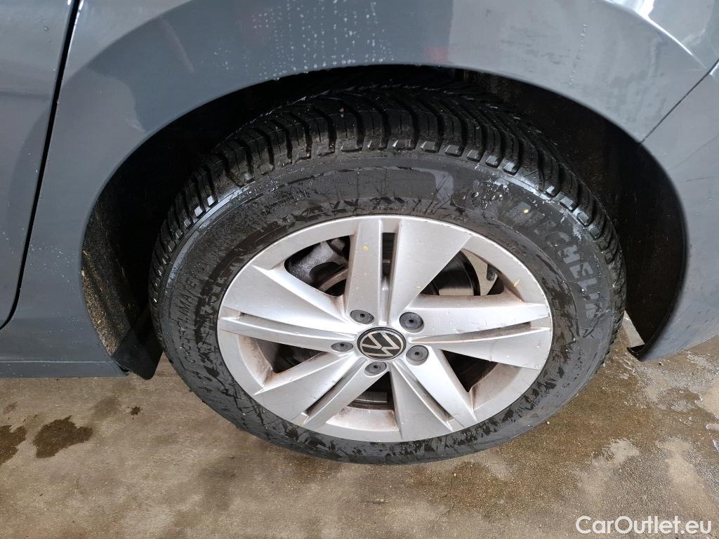  Volkswagen  Golf  VOLKSWAGEN / 2020 / 5P / Berline 1.0 eTSI OPF 110 DSG7 Life Business #6