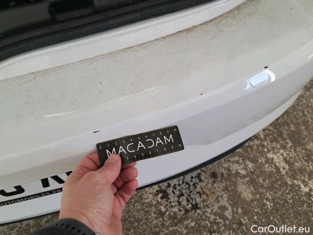  Renault  Megane RENAULT Mégane Société / 2020 / 5P / Berline Air Nav 2P Blue dCi 115 -21N #9