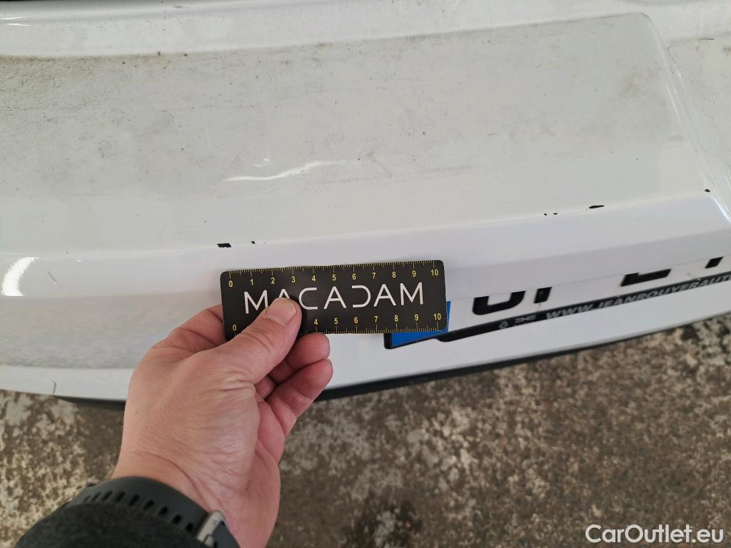  Renault  Megane RENAULT Mégane Société / 2020 / 5P / Berline Air Nav 2P Blue dCi 115 -21N #8