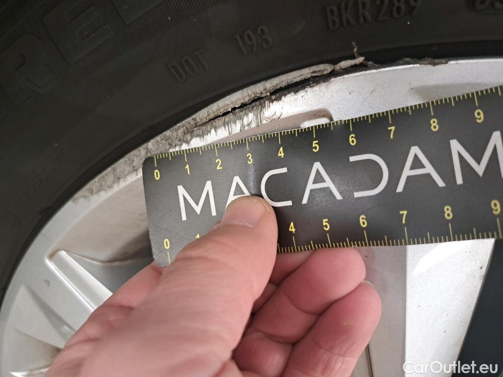  Renault  Megane RENAULT Mégane Société / 2020 / 5P / Berline Air Nav 2P Blue dCi 115 -21N #29