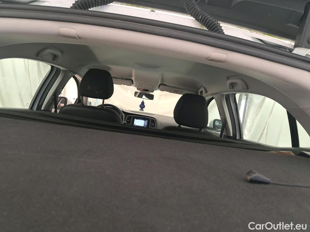  Renault  Megane RENAULT Mégane Société / 2020 / 5P / Berline Air Nav 2P Blue dCi 115 -21N #1