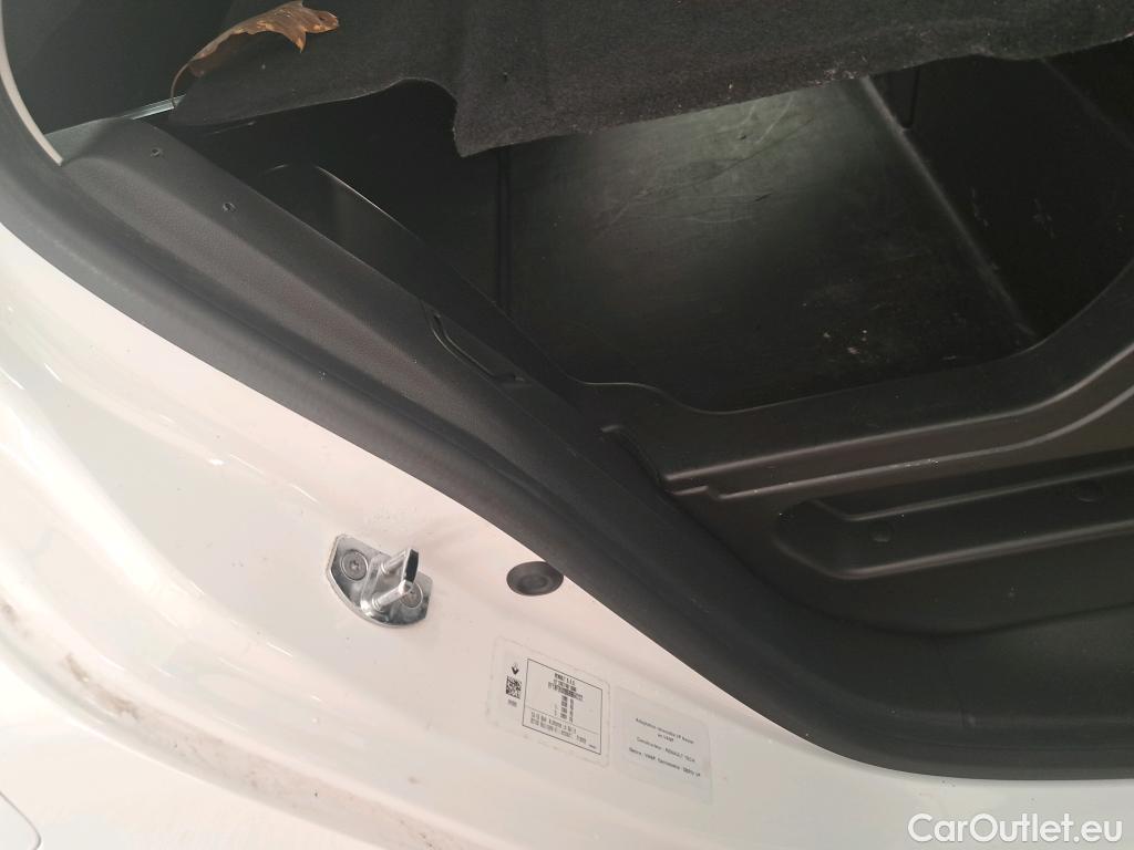  Renault  Megane RENAULT Mégane Société / 2020 / 5P / Berline Air Nav 2P Blue dCi 115 -21N #19