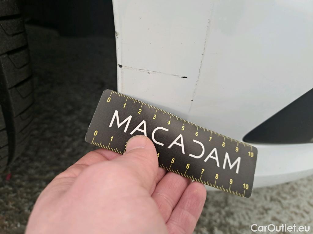  Renault  Megane RENAULT Mégane Société / 2020 / 5P / Berline Air Nav 2P Blue dCi 115 -21N #36