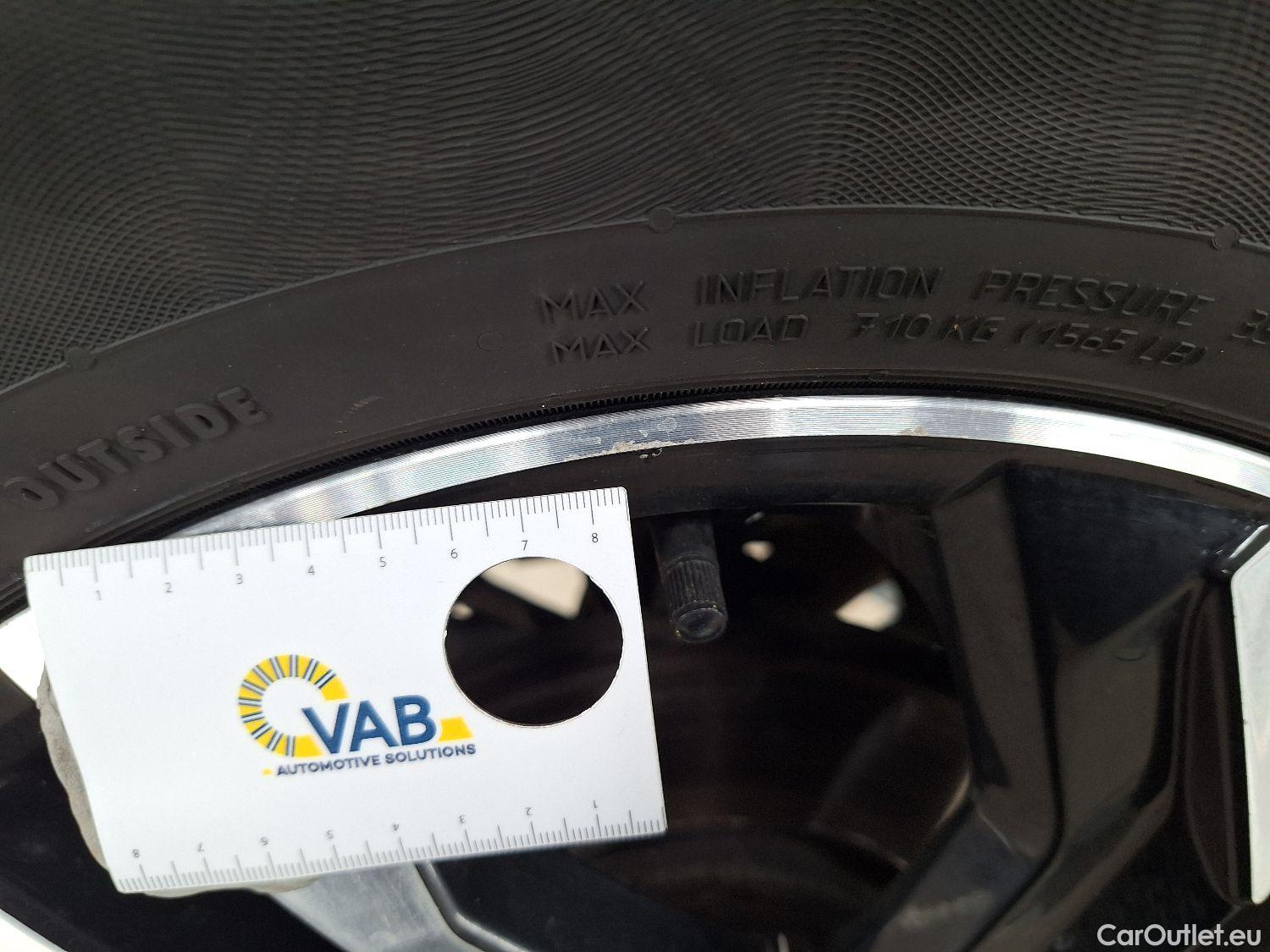  Peugeot  2008 Peugeot,  '19, Peugeot  1.2 Puretech 96kW S&S EAT8 Allure Pac #9