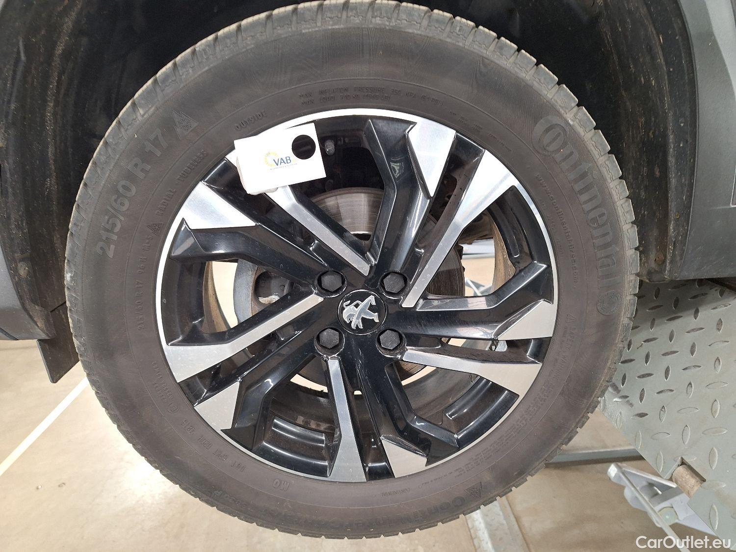  Peugeot  2008 Peugeot,  '19, Peugeot  1.2 Puretech 96kW S&S EAT8 Allure Pac #8