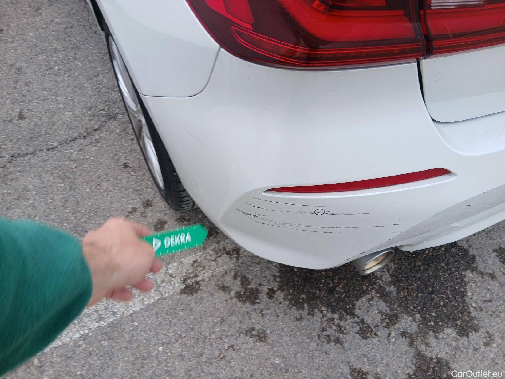  Bmw  Serie 1 BMW  / 2019 / 5P / berlina con portón 118i #17