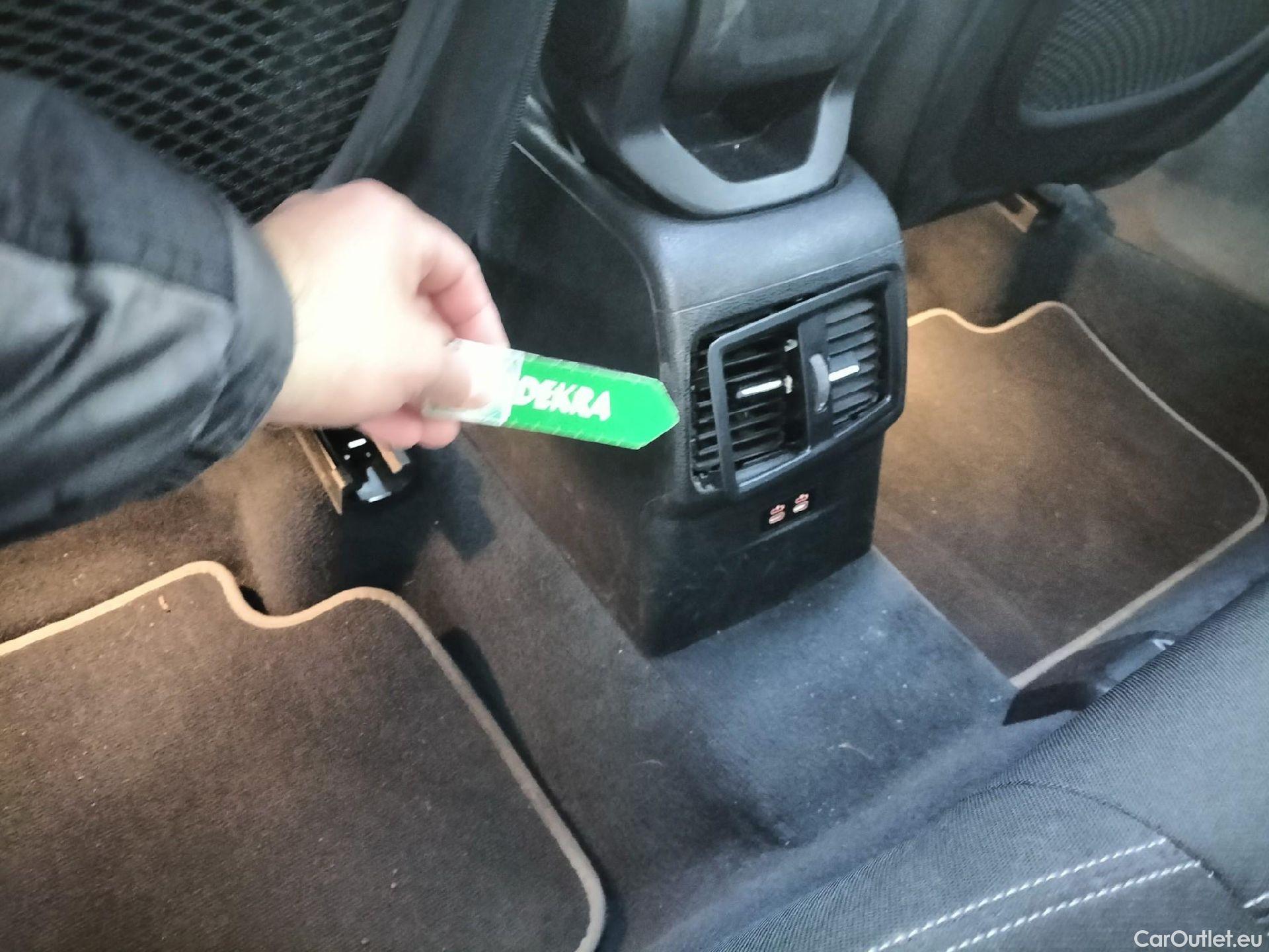  Bmw  X2 BMW   sDrive18i (CX3) #19