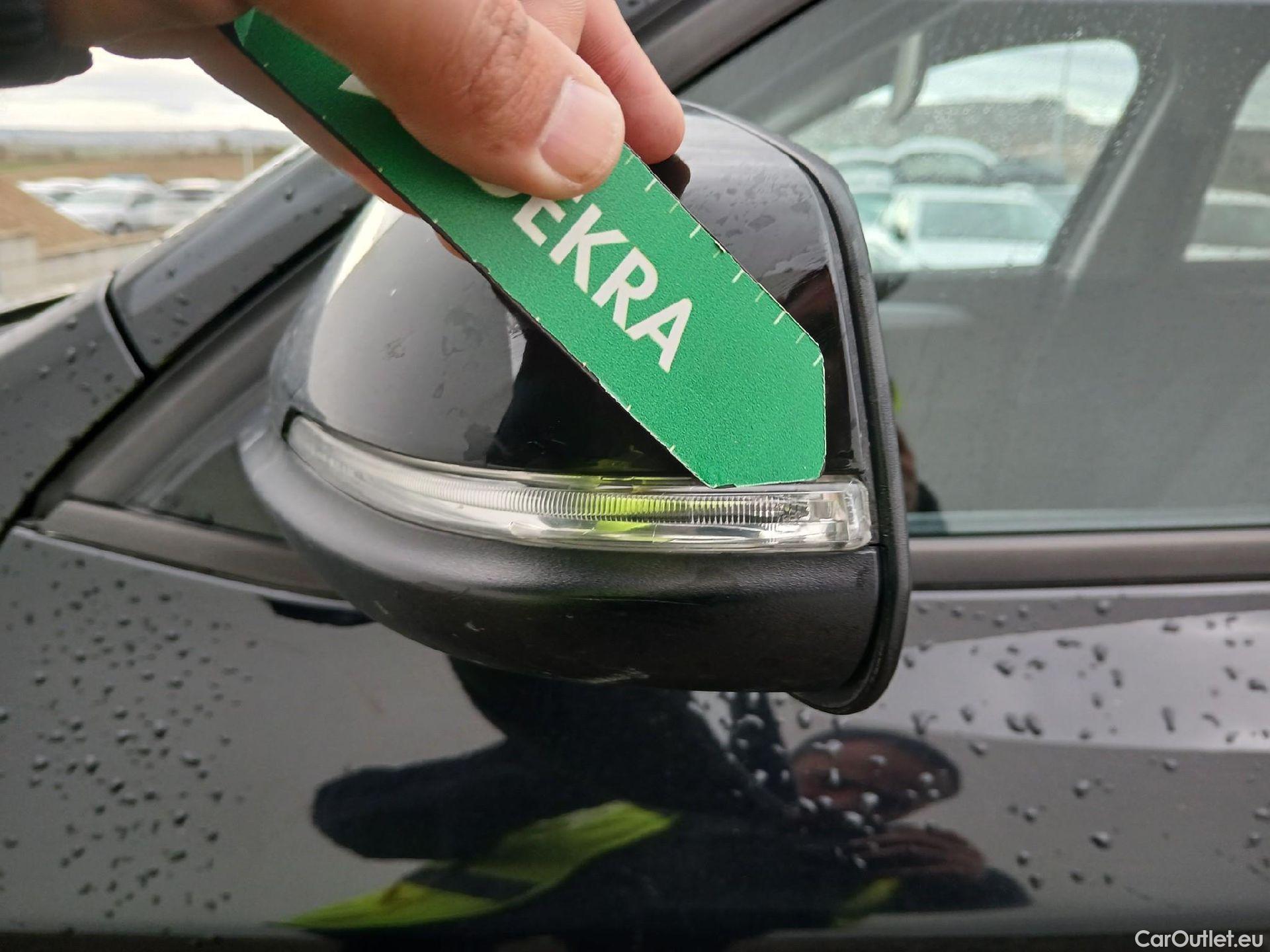  Bmw  X1 BMW  / 2015 / 5P / todoterreno sDrive18d Business #16