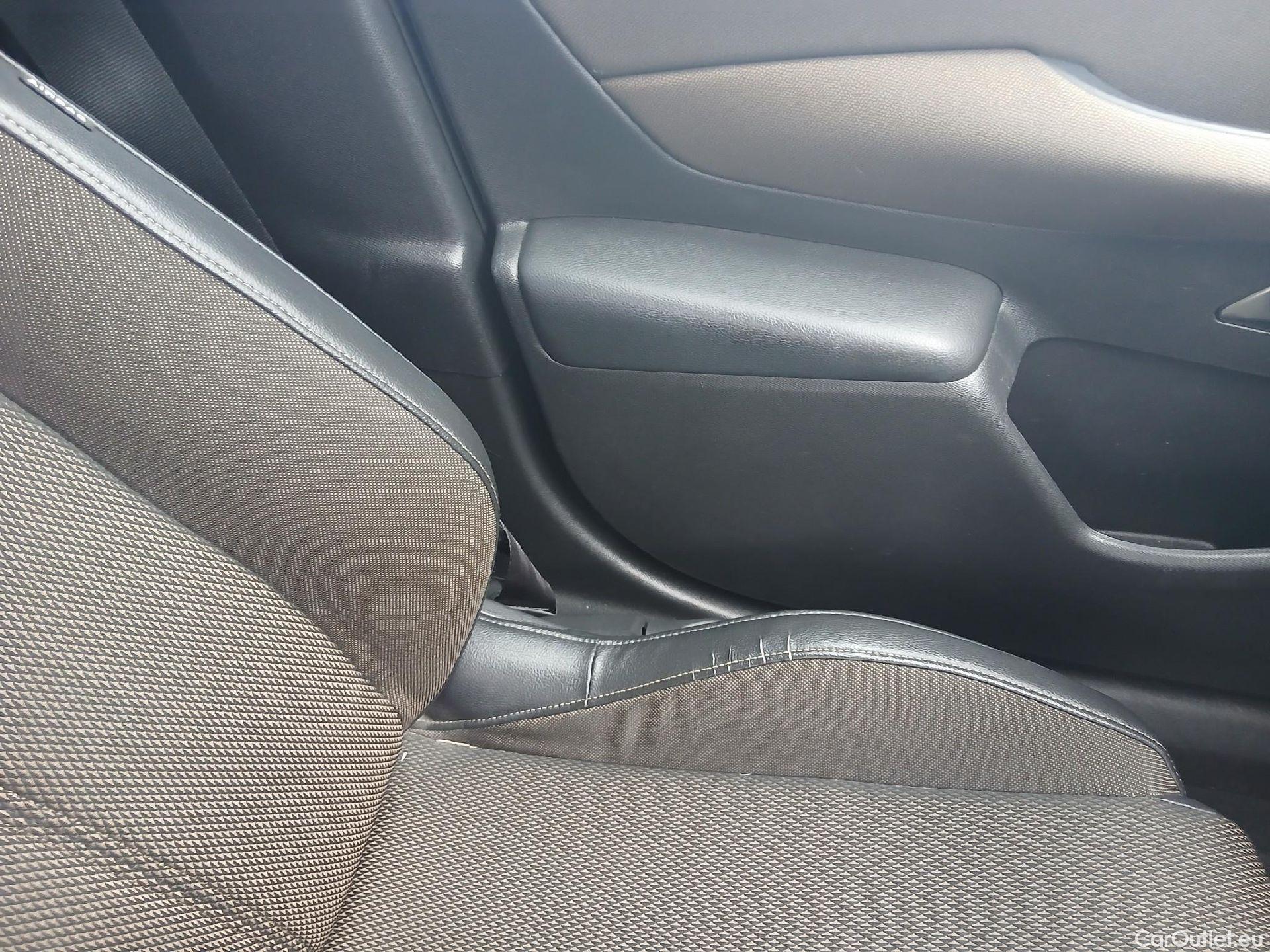  Citroen  DS3 DS DS 3 Crossback / 2018 / 5P / todoterreno PureTech 73 kW Manual SO CHIC #11