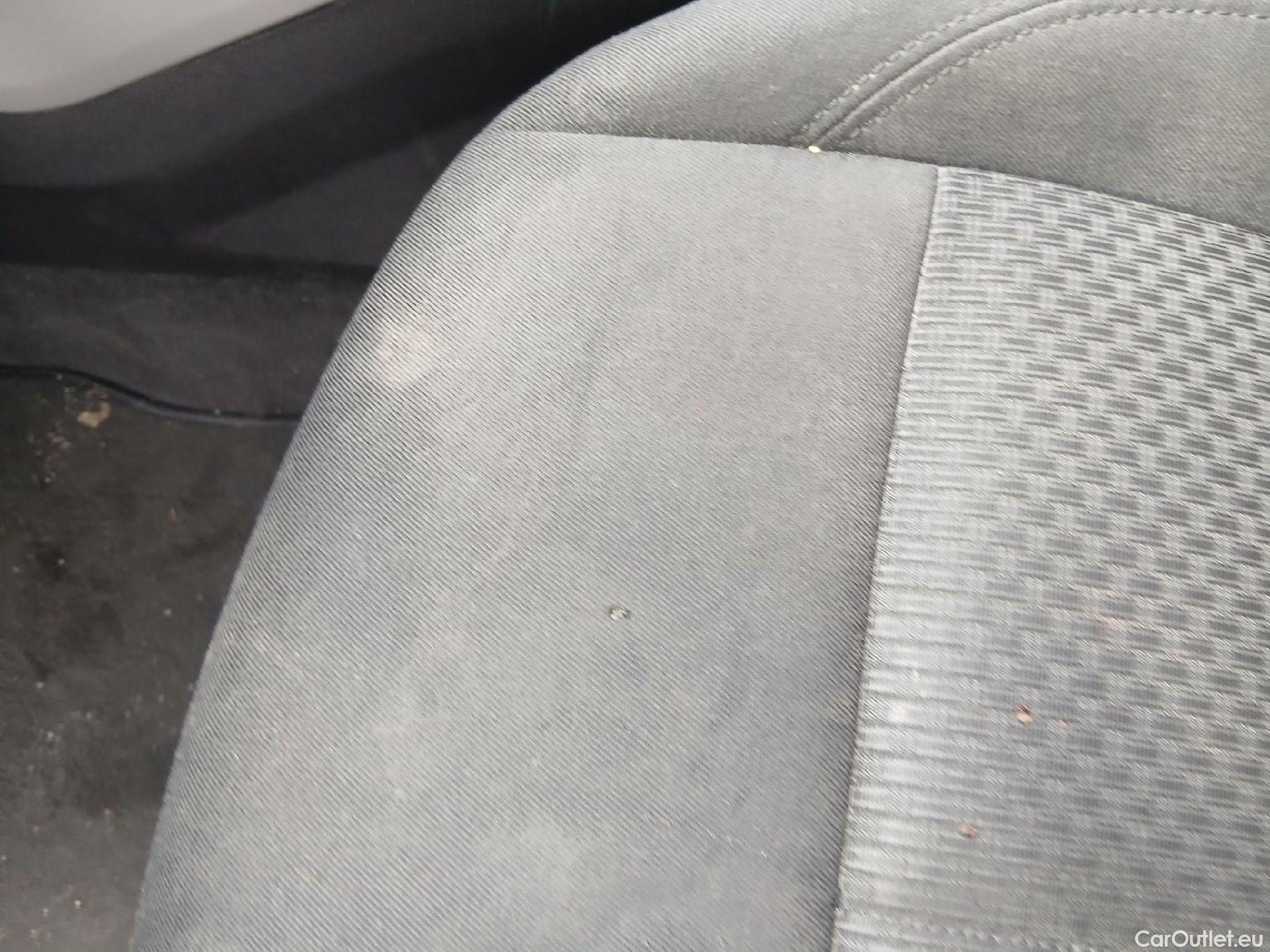  Bmw  Serie 1 BMW  / 2019 / 5P / berlina con portón 118i #44