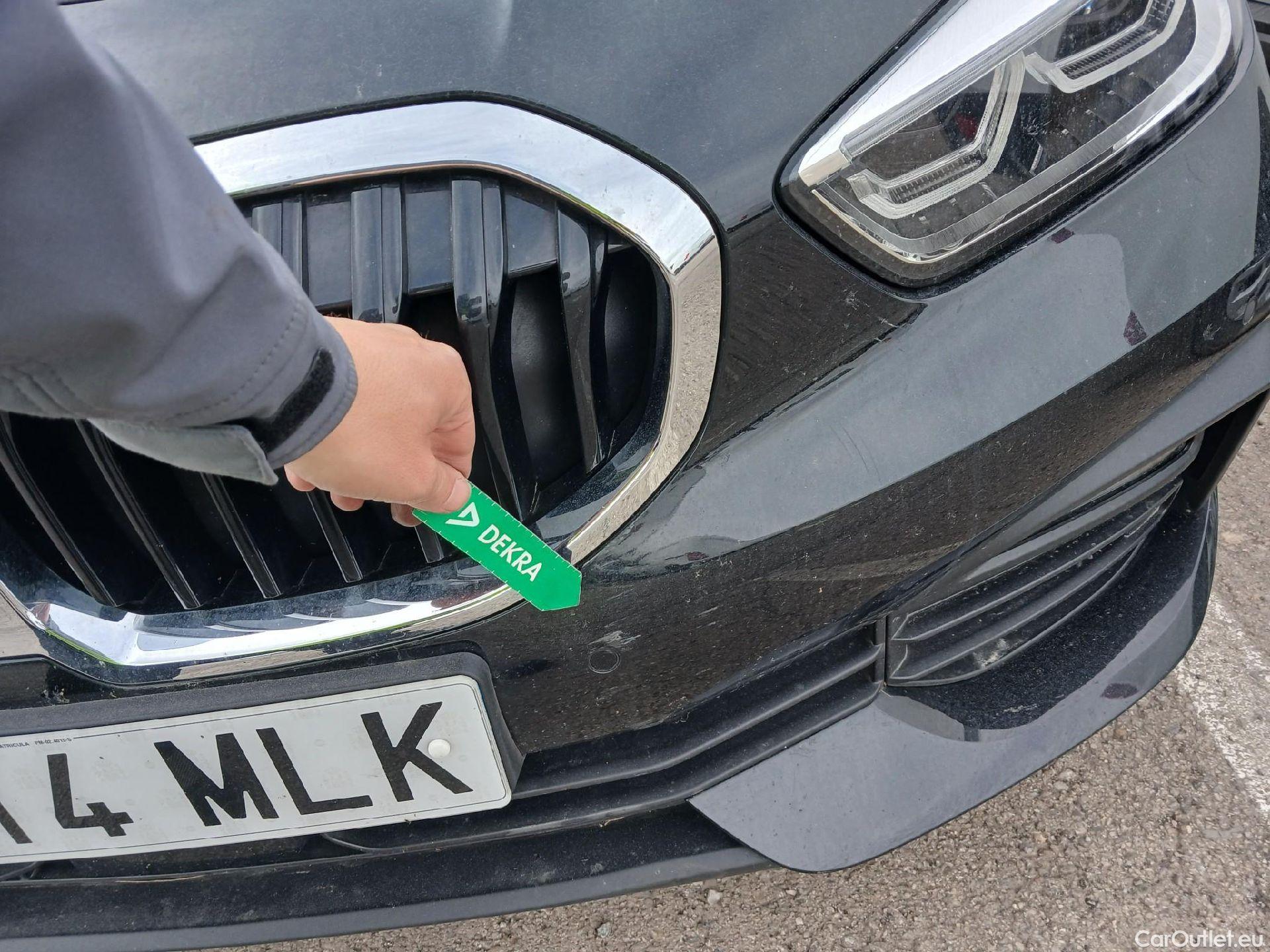  Bmw  Serie 1 BMW  / 2019 / 5P / berlina con portón 120d #2