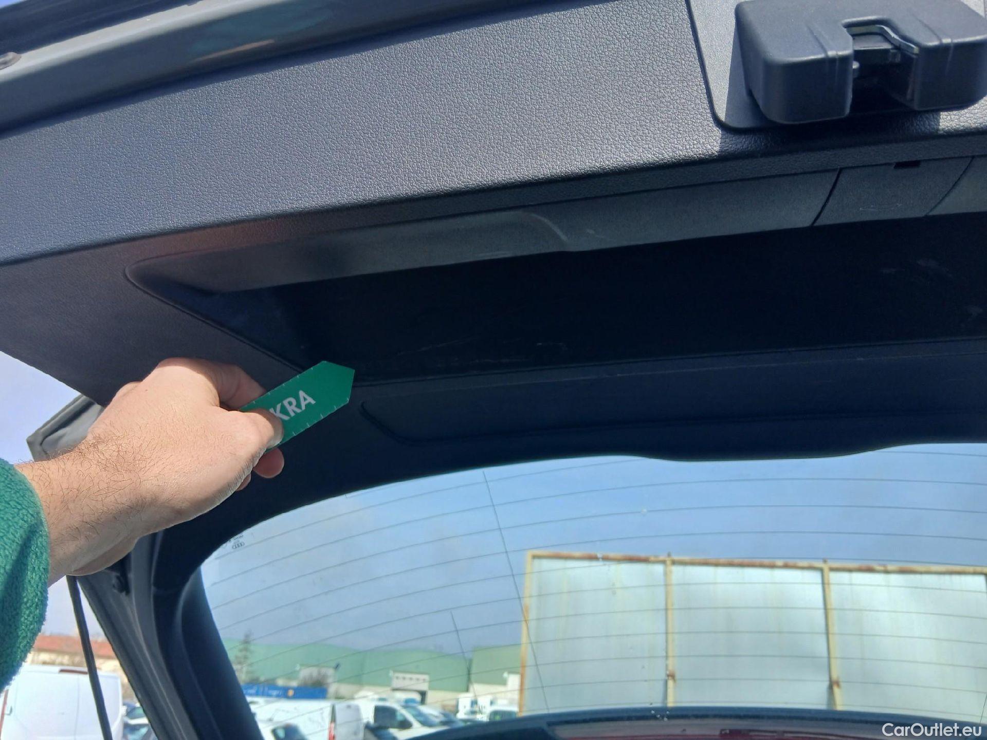  Audi  Q2 AUDI  / 2016 / 5P / todoterreno Design 30 TFSI 85kW (116CV) #25