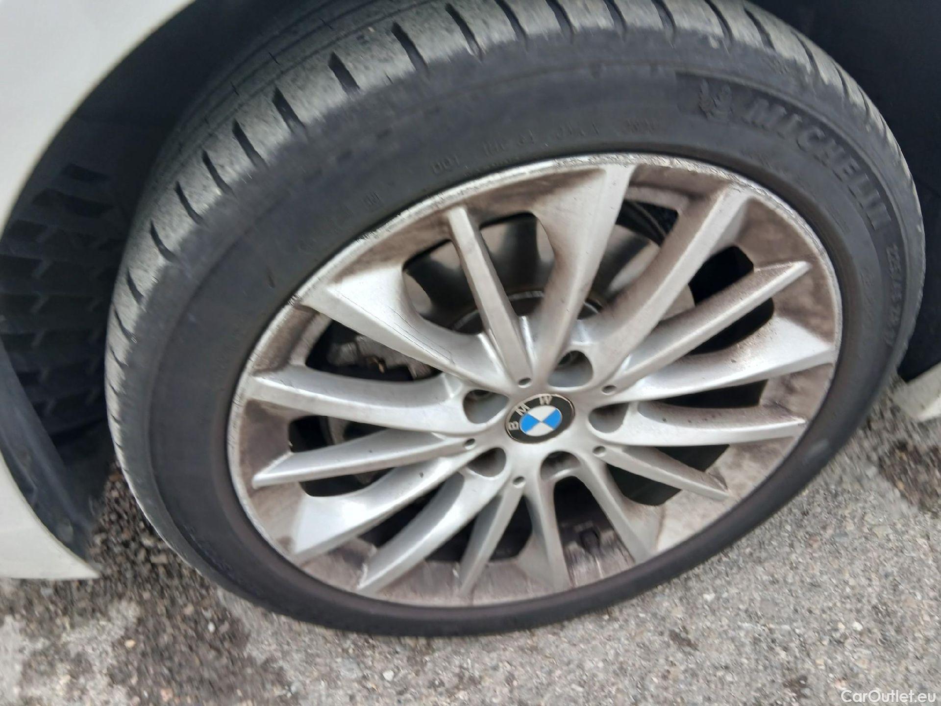  Bmw  Serie 1 BMW  / 2019 / 5P / berlina con portón 118i #7