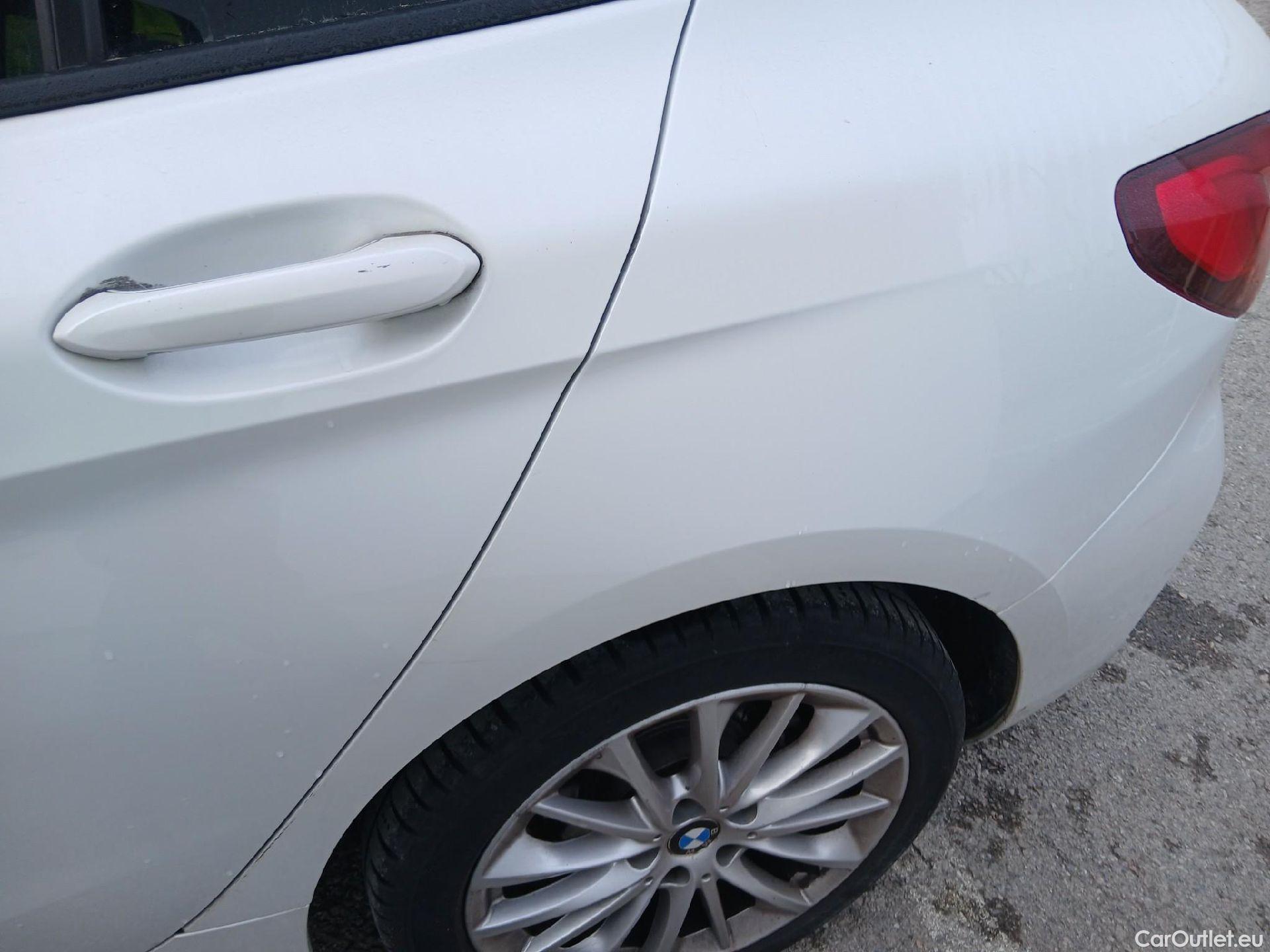  Bmw  Serie 1 BMW  / 2019 / 5P / berlina con portón 118i #14