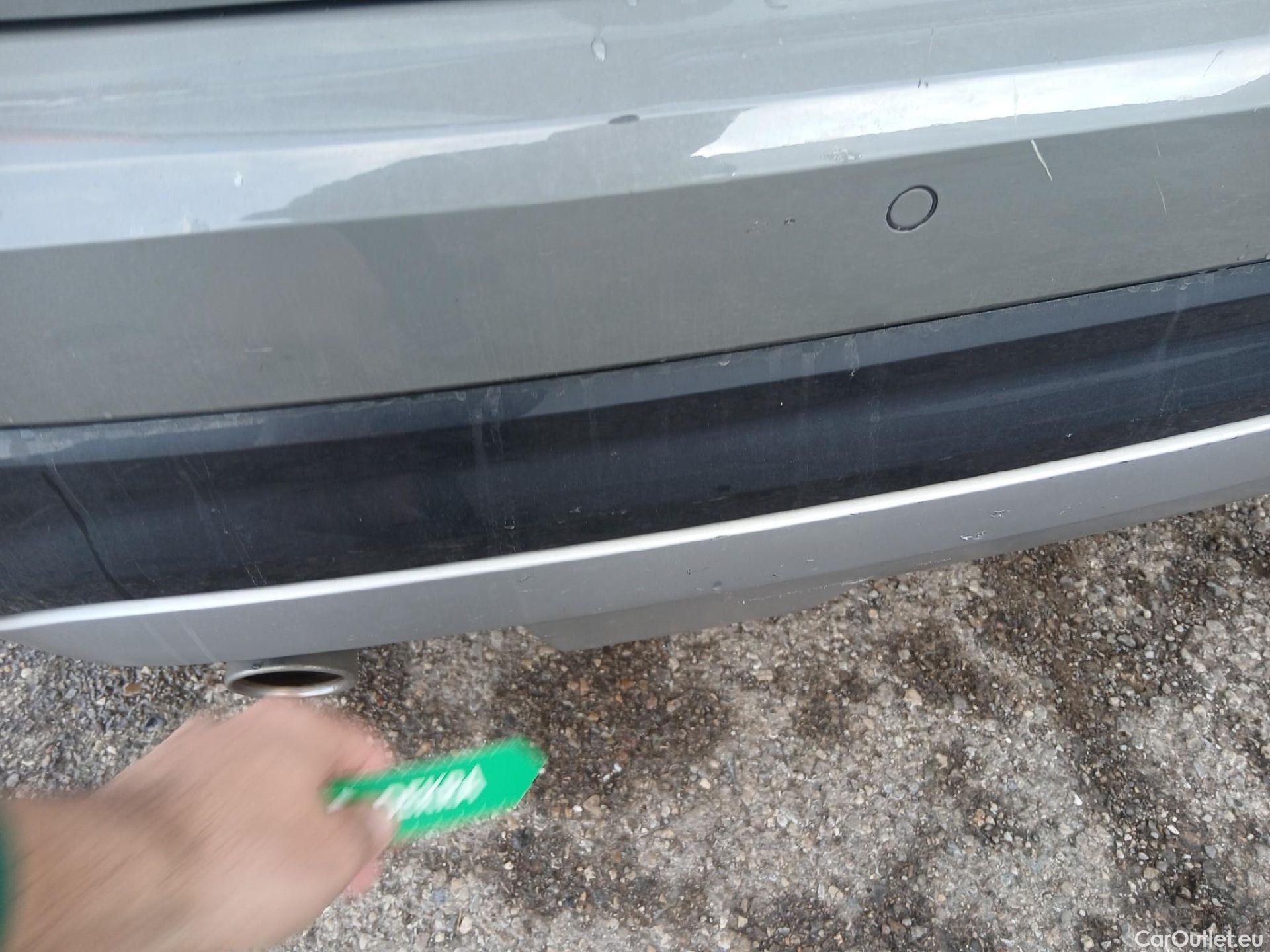  Audi  Q2 AUDI  / 2016 / 5P / todoterreno Design 30 TFSI 85kW (116CV) #15