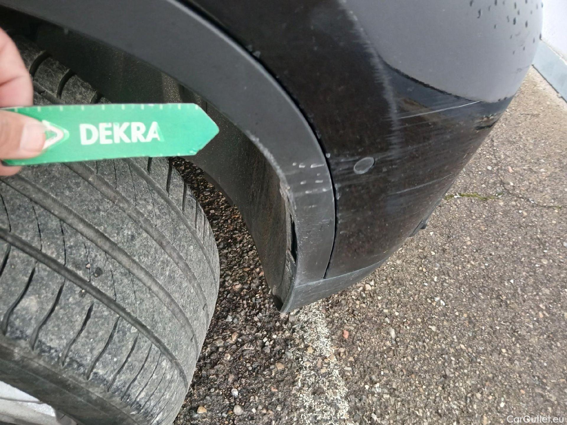  Bmw  X1 BMW  / 2015 / 5P / todoterreno sDrive18d Business #31