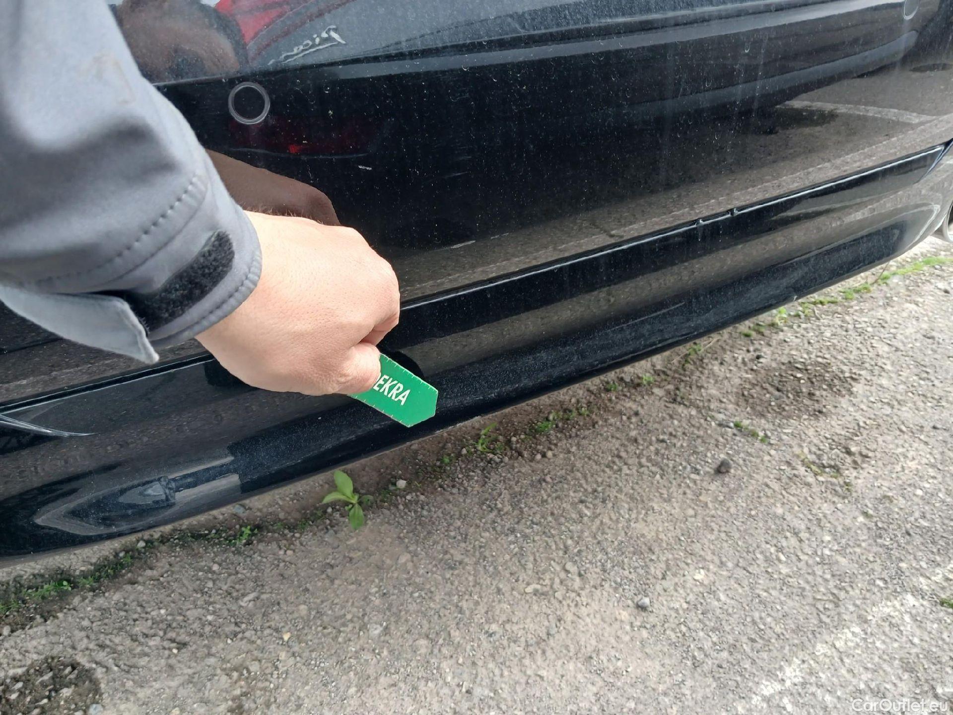  Bmw  Serie 1 BMW  / 2019 / 5P / berlina con portón 120d #8