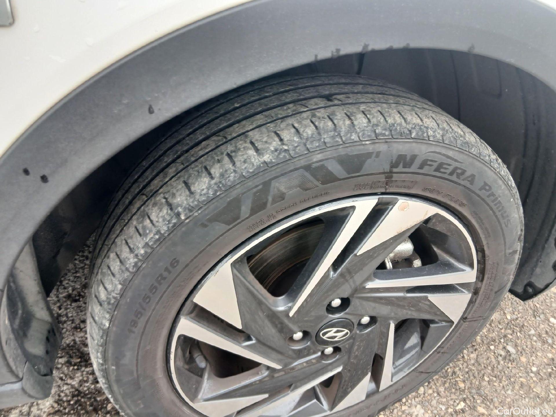  Hyundai  Bayon HYUNDAI  / 2021 / 5P / todoterreno 1.0 TGDI 74kW (100CV) 48V Maxx #23