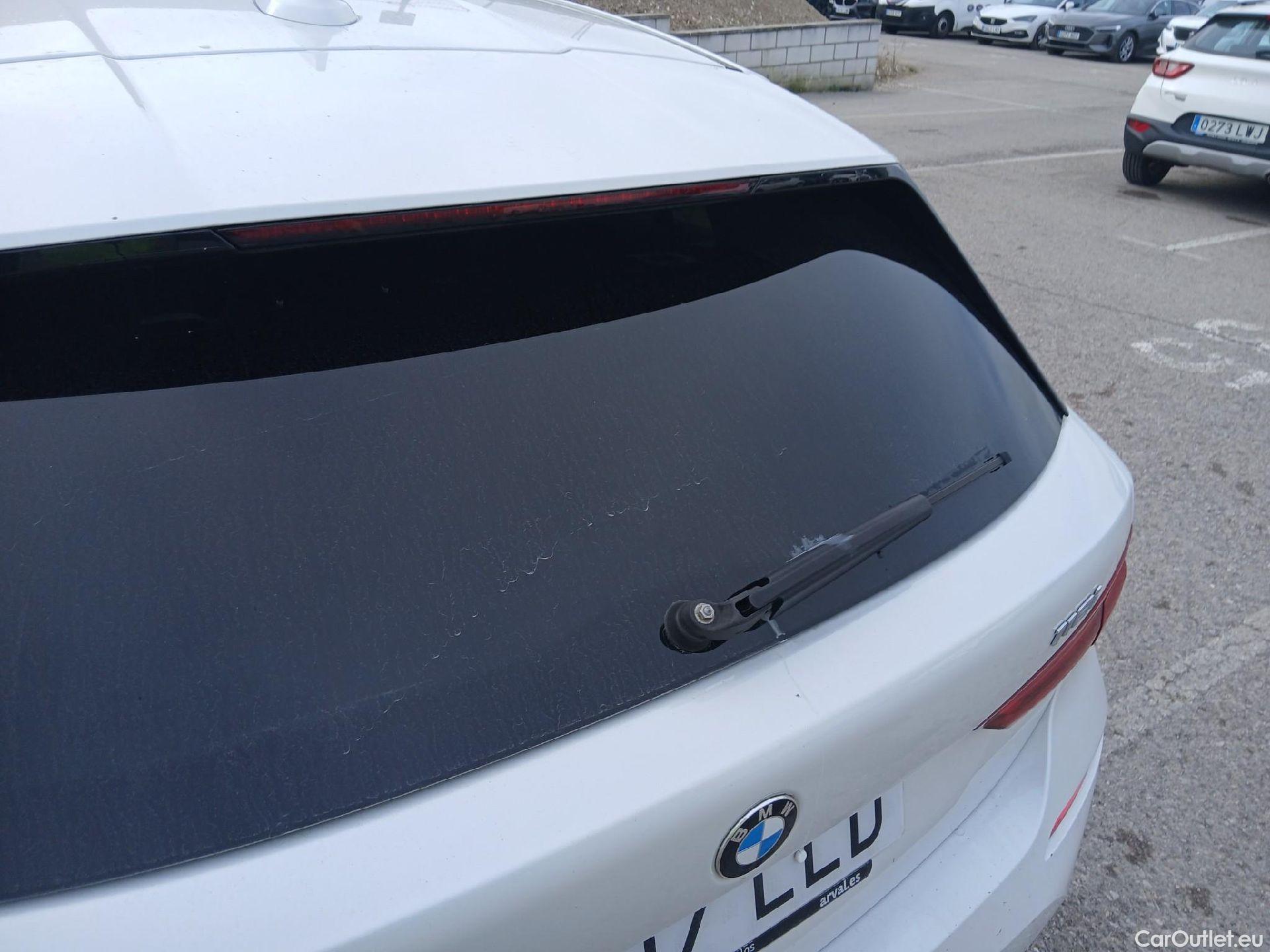  Bmw  Serie 1 BMW  / 2019 / 5P / berlina con portón 118i #19