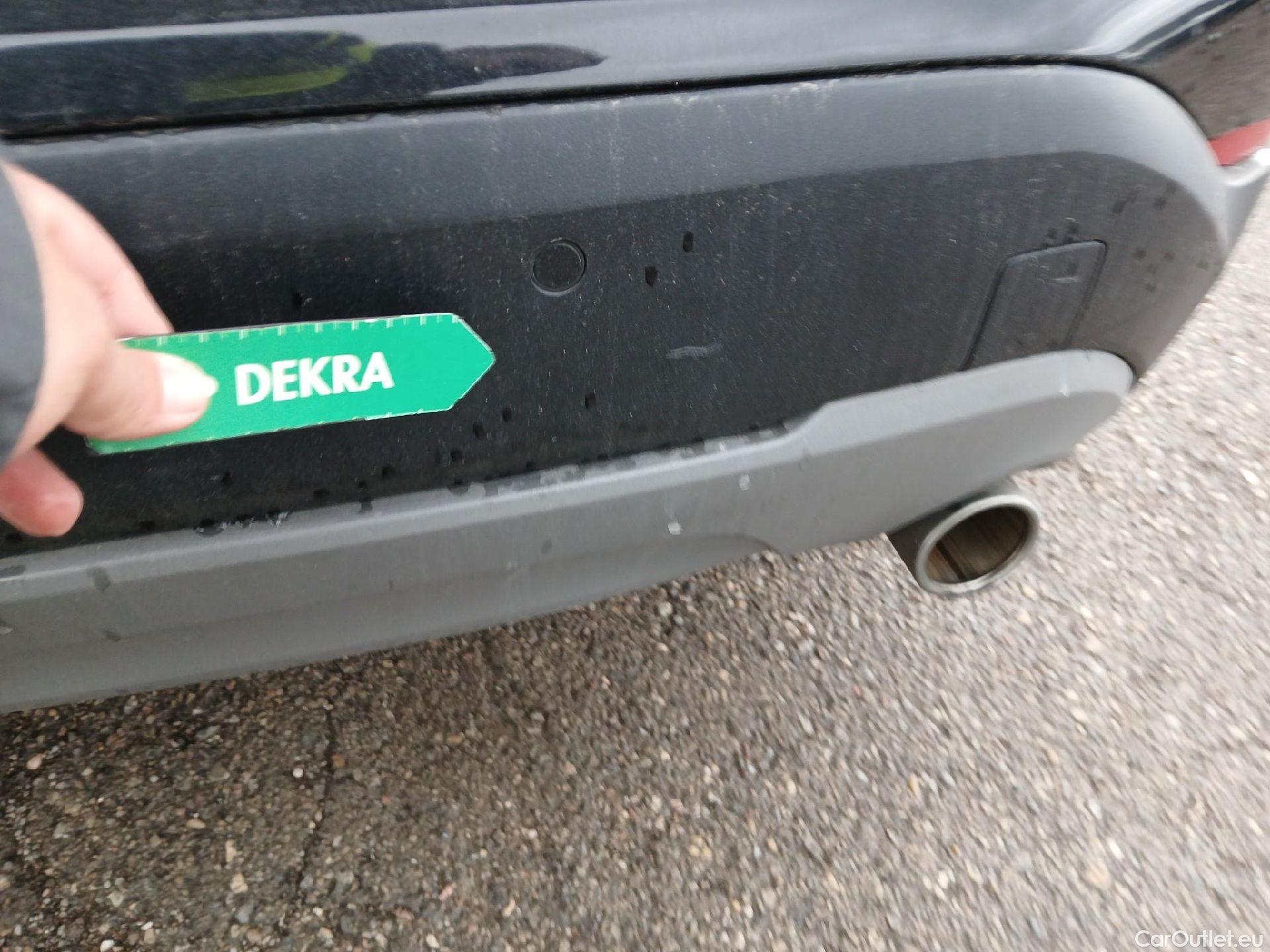  Bmw  X1 BMW  / 2015 / 5P / todoterreno sDrive18d Business #25