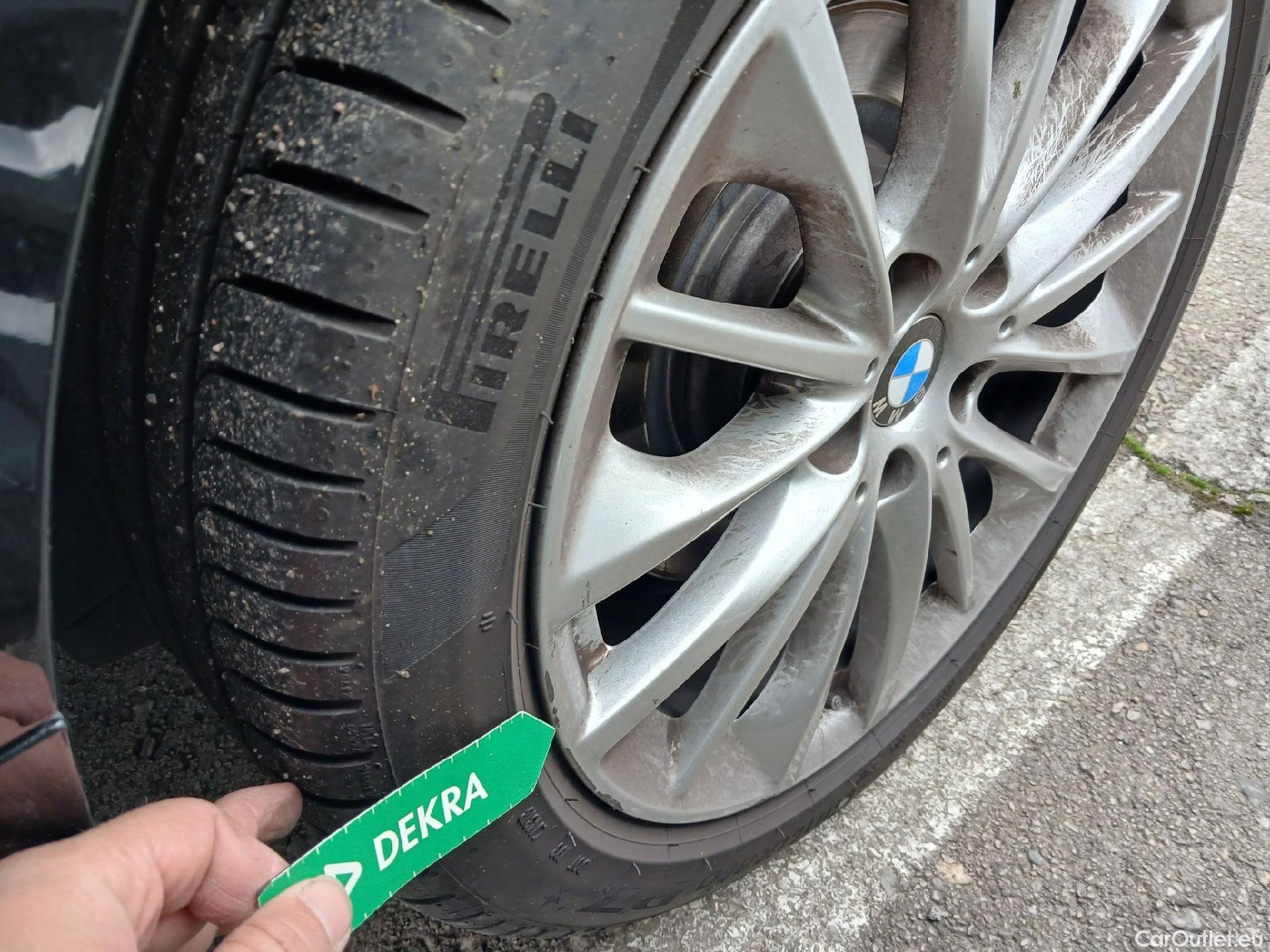  Bmw  Serie 1 BMW  / 2019 / 5P / berlina con portón 120d #4