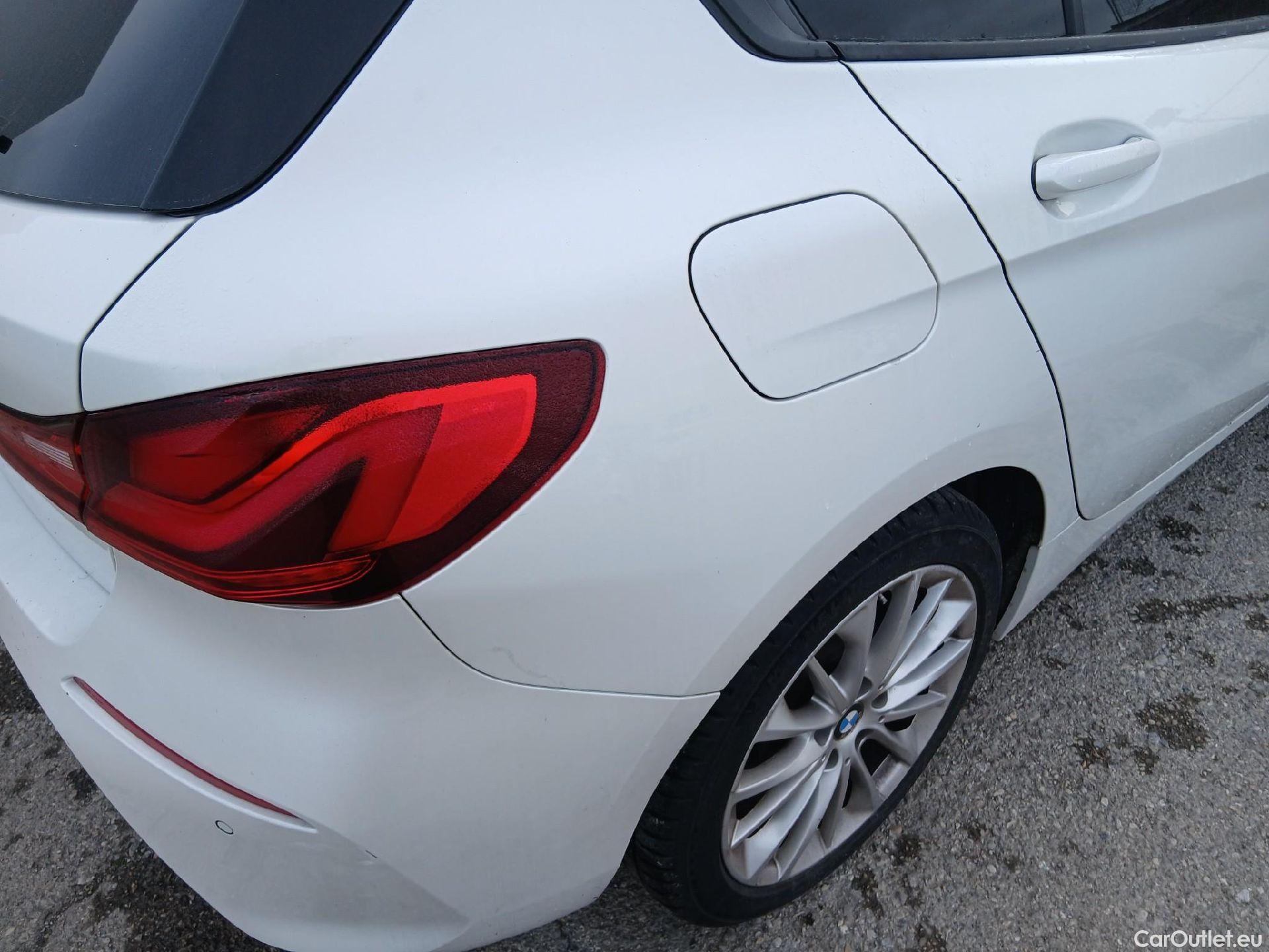  Bmw  Serie 1 BMW  / 2019 / 5P / berlina con portón 118i #21