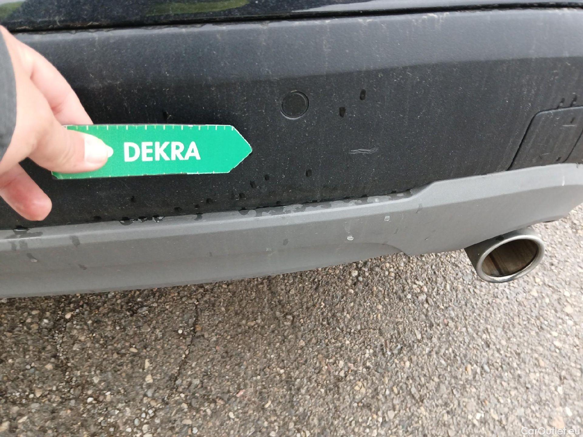  Bmw  X1 BMW  / 2015 / 5P / todoterreno sDrive18d Business #24