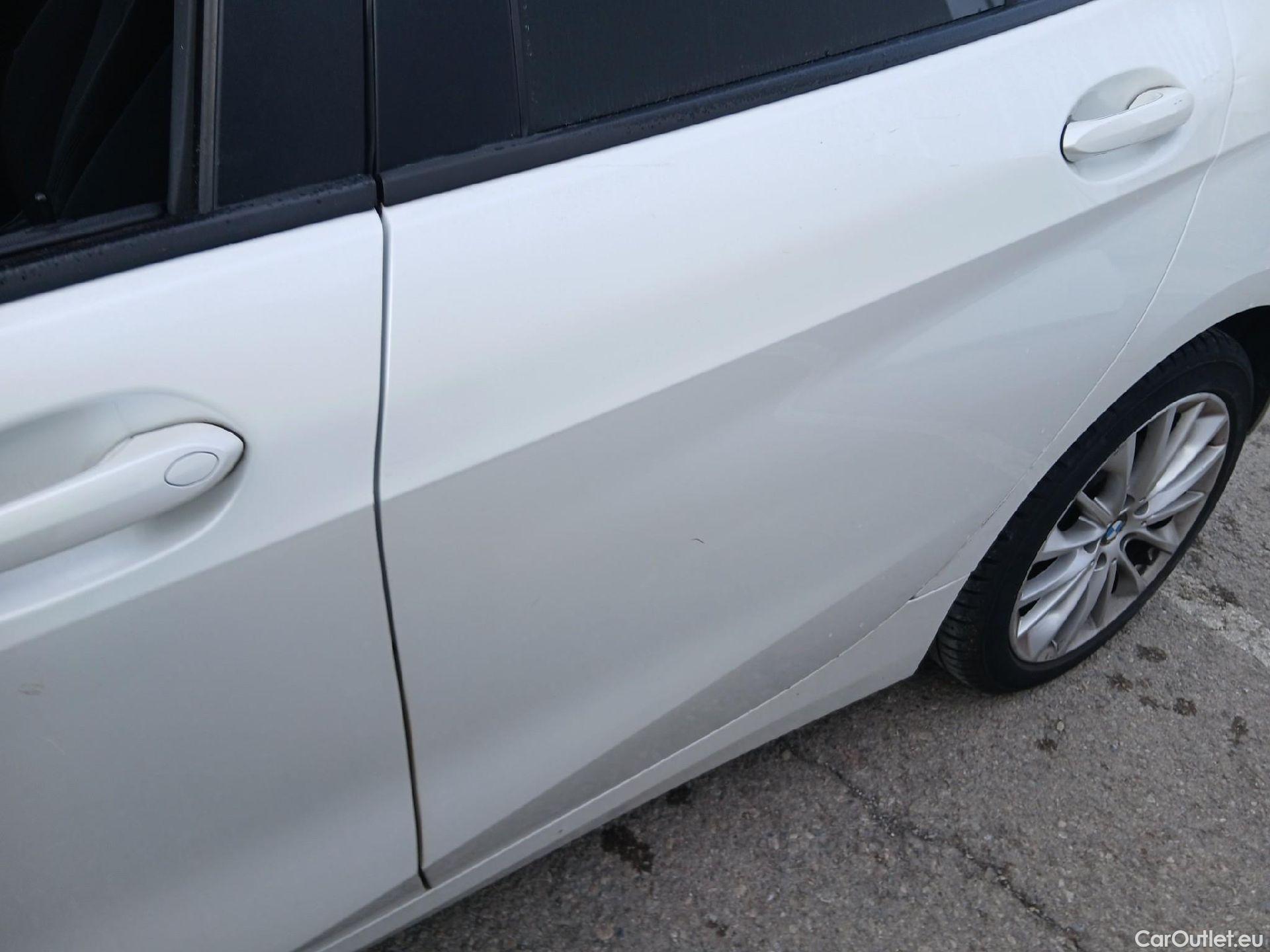  Bmw  Serie 1 BMW  / 2019 / 5P / berlina con portón 118i #11