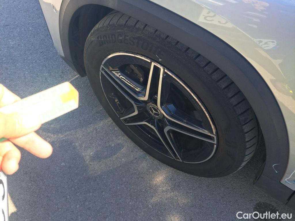  Mercedes  GLA MERCEDES-BENZ  / 2020 / 5P / todoterreno  200 D (AC) #21