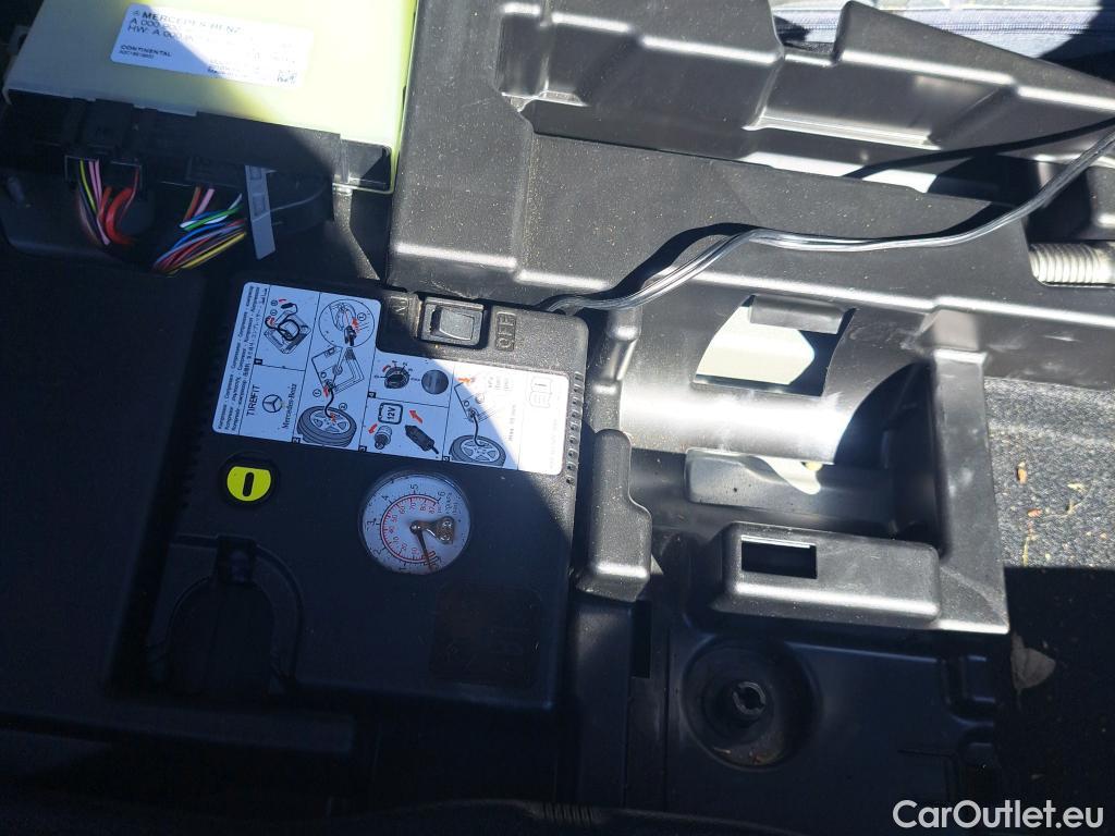  Mercedes  GLA MERCEDES-BENZ  / 2020 / 5P / todoterreno  200 D (AC) #28