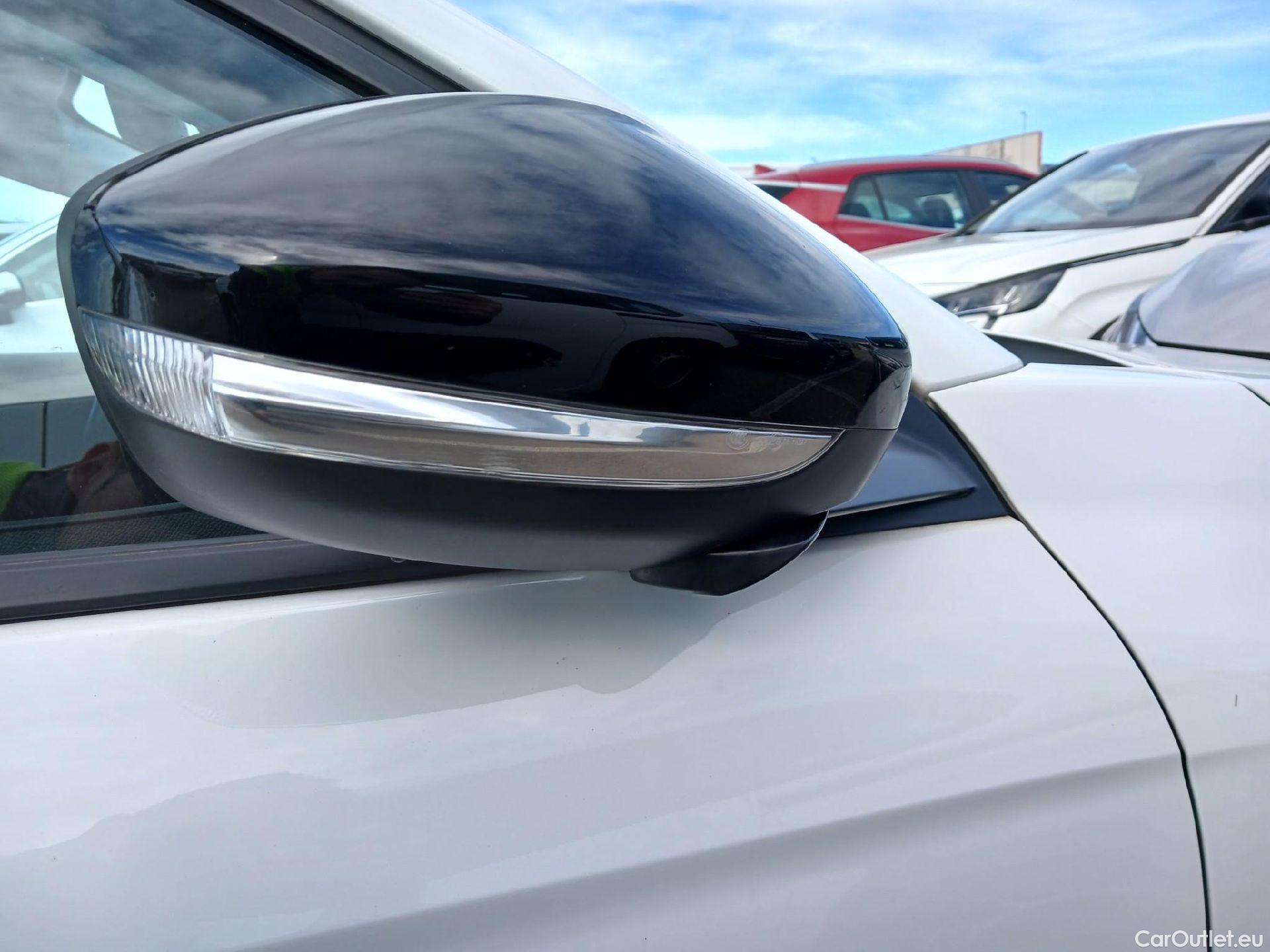  Opel  Corsa OPEL  / 2019 / 5P / berlina con portón 1.2 XEL 55kW (75CV) Edition #30