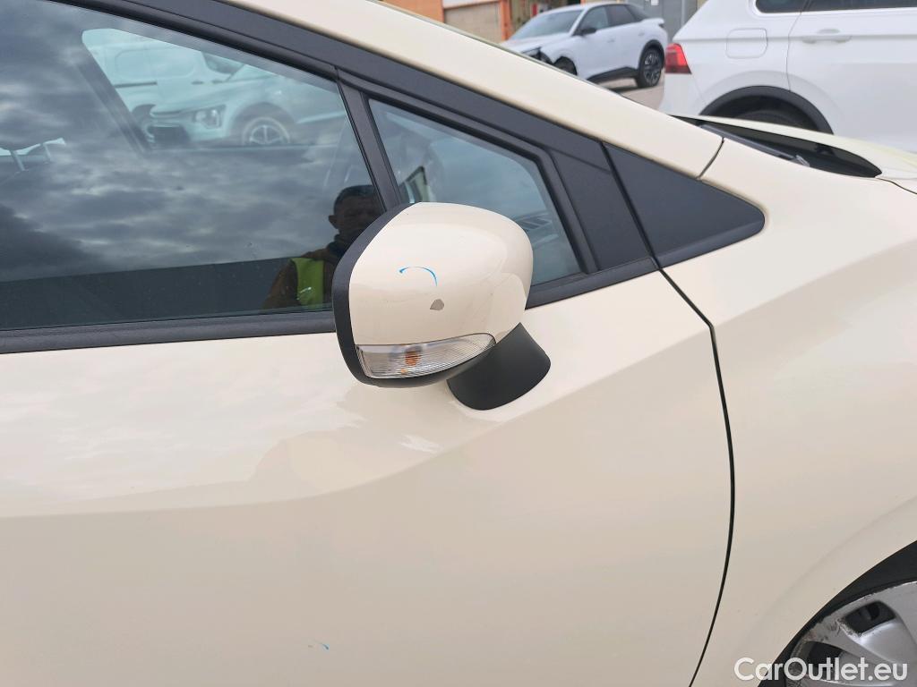  Nissan  Micra NISSAN  / 2017 / 5P / berlina con portón IG-T 68 kW (92 CV) E6D-F Acenta Sprint #22