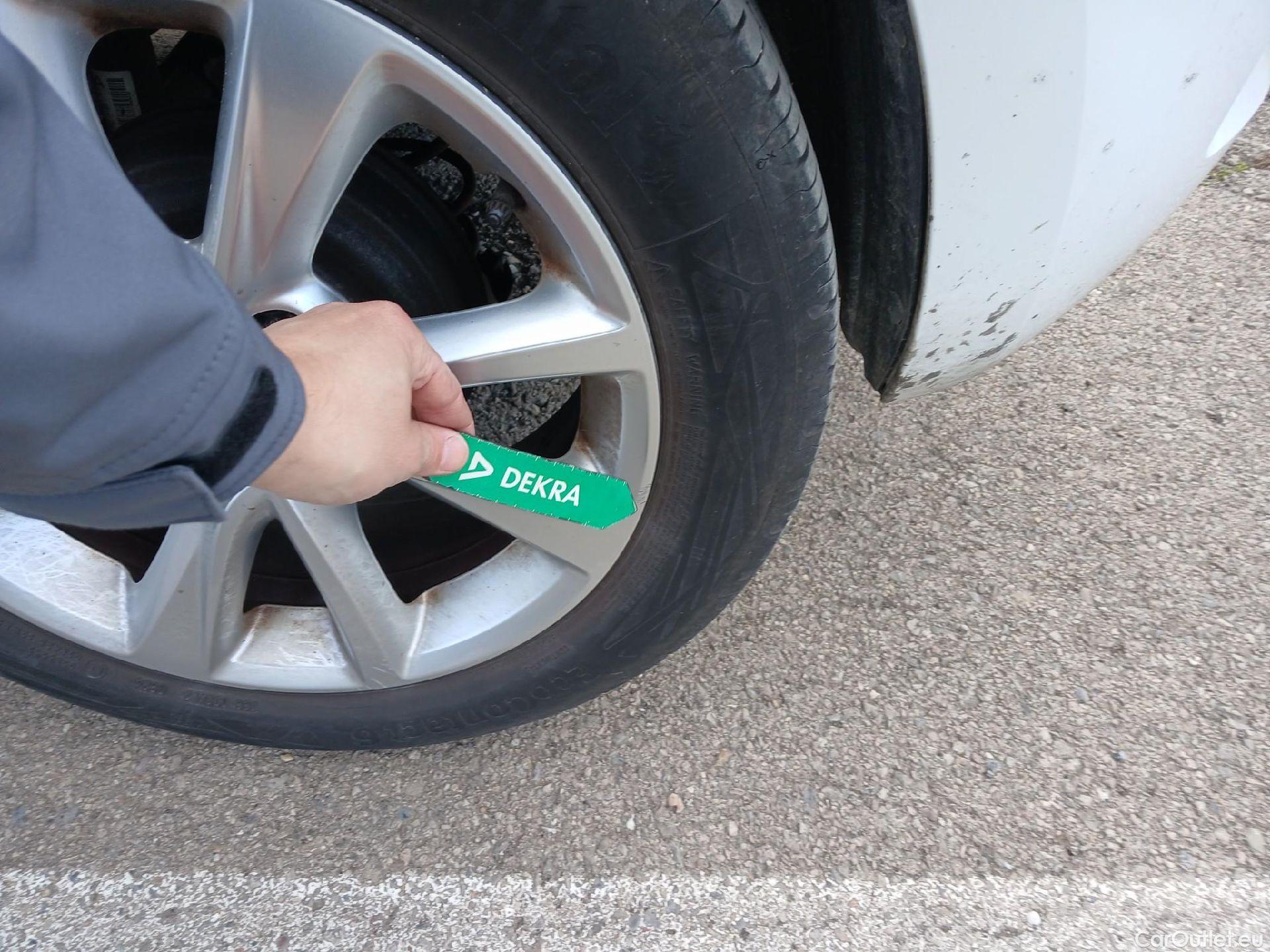  Opel  Corsa OPEL  / 2019 / 5P / berlina con portón 1.2 XEL 55kW (75CV) Edition #15