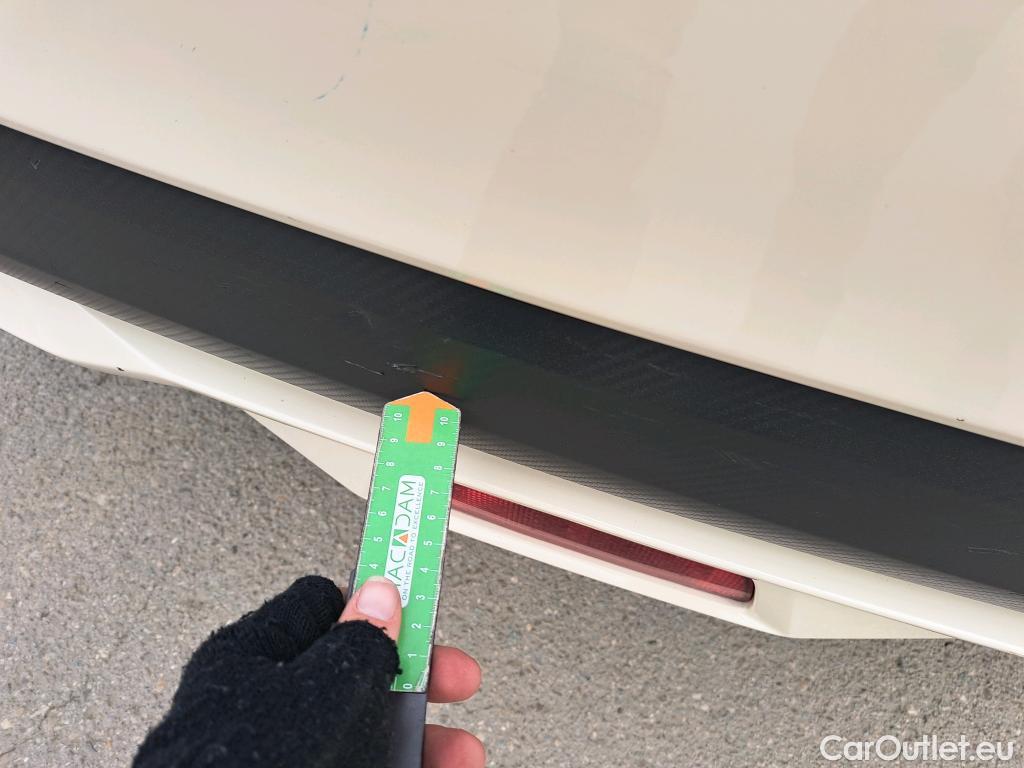  Nissan  Micra NISSAN  / 2017 / 5P / berlina con portón IG-T 68 kW (92 CV) E6D-F Acenta Sprint #27