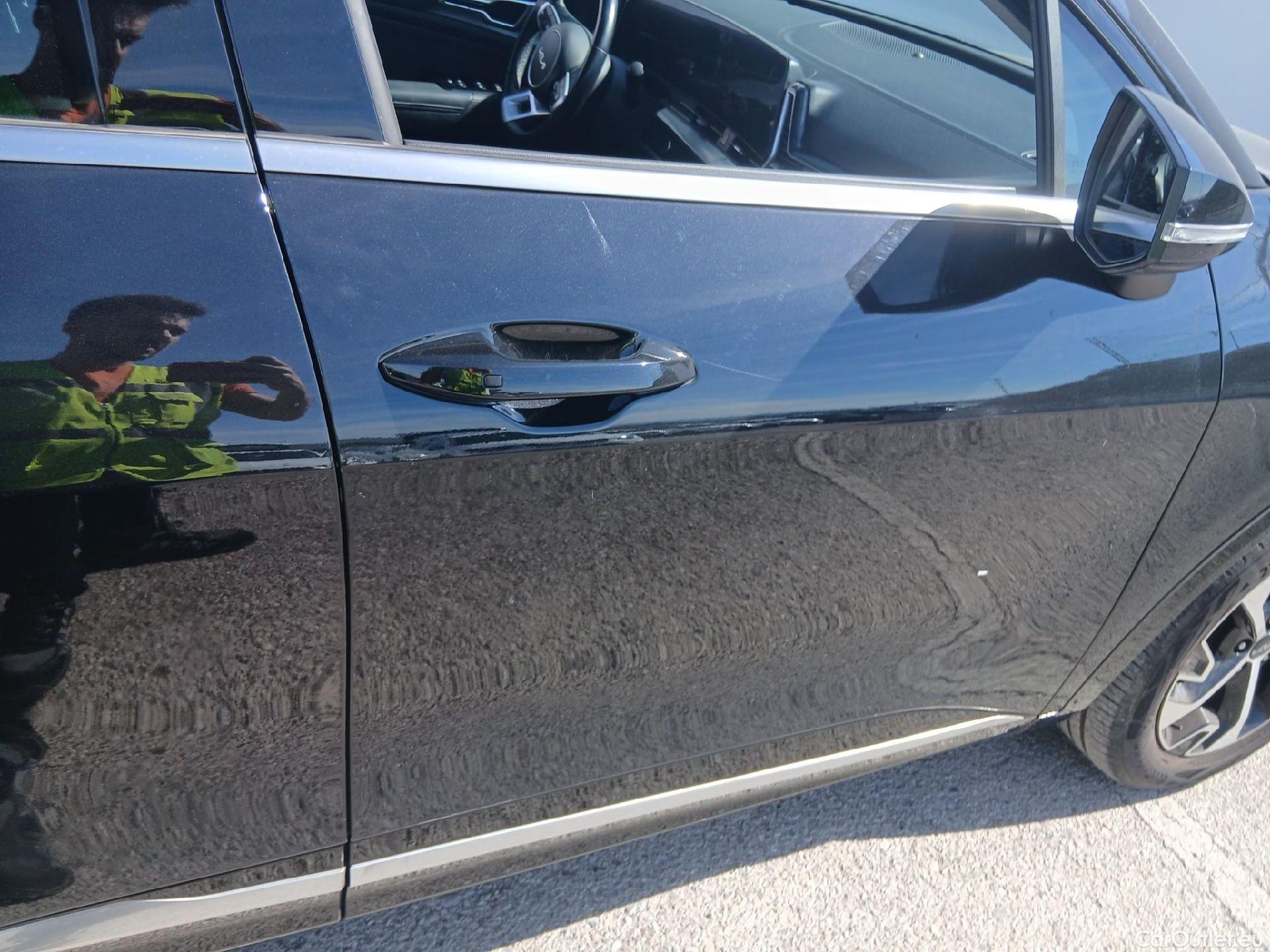  KIA  Sportage KIA  / 2022 / 5P / todoterreno 1.6 T-GDi 112kW (150CV) MHEV Tech 4X2 #11