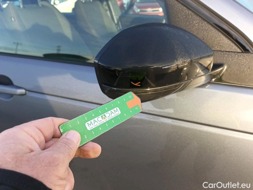  Land Rover  Discovery LAND ROVER  Sport / 2019 / 5P / todoterreno 1.5 I3 PHEV 309PS AWD Aut R-Dynamic Base #22