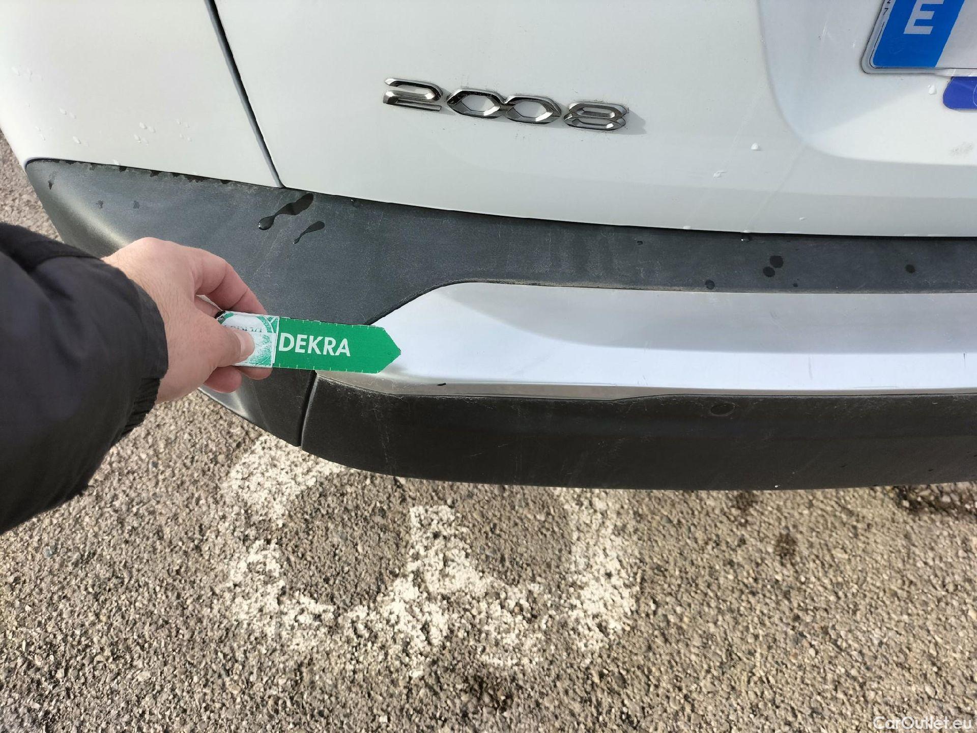  Peugeot  2008 PEUGEOT  / 2019 / 5P / todoterreno Active Puretech 100 S&S BVM6 #21