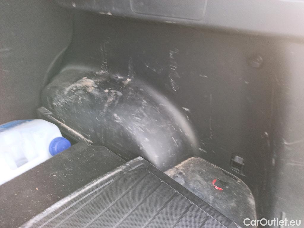  Land Rover  Discovery HYUNDAI Tucson / 2024 / 5P / todoterreno 1.6D 85kW (115CV) Klass #19