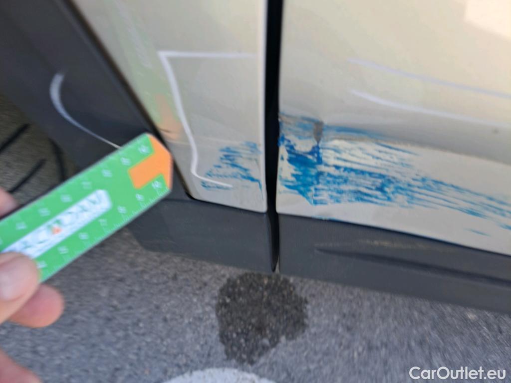  Mercedes  GLA MERCEDES-BENZ  / 2020 / 5P / todoterreno  200 D (AC) #14