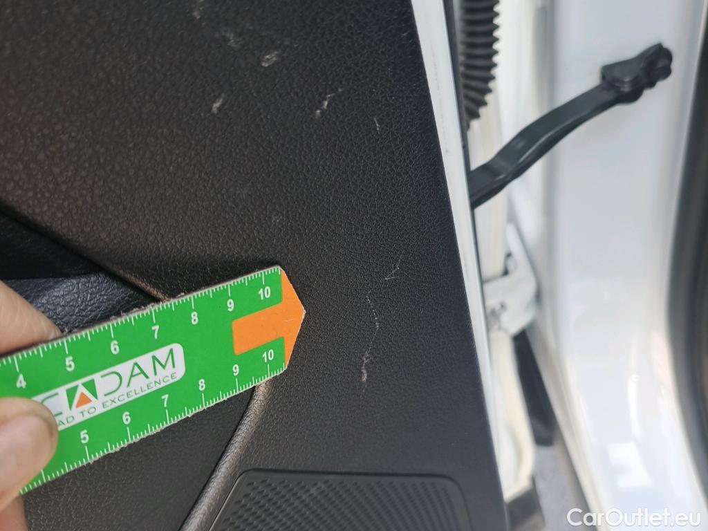  KIA  Sportage KIA  / 2022 / 5P / todoterreno 1.6 T-GDi HEV 171kW (230CV) Drive 4X2 #42