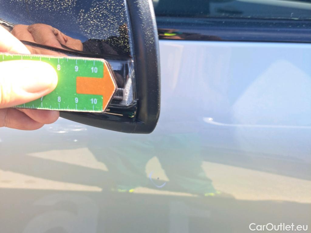  Mercedes  GLA MERCEDES-BENZ  / 2020 / 5P / todoterreno  200 D (AC) #27