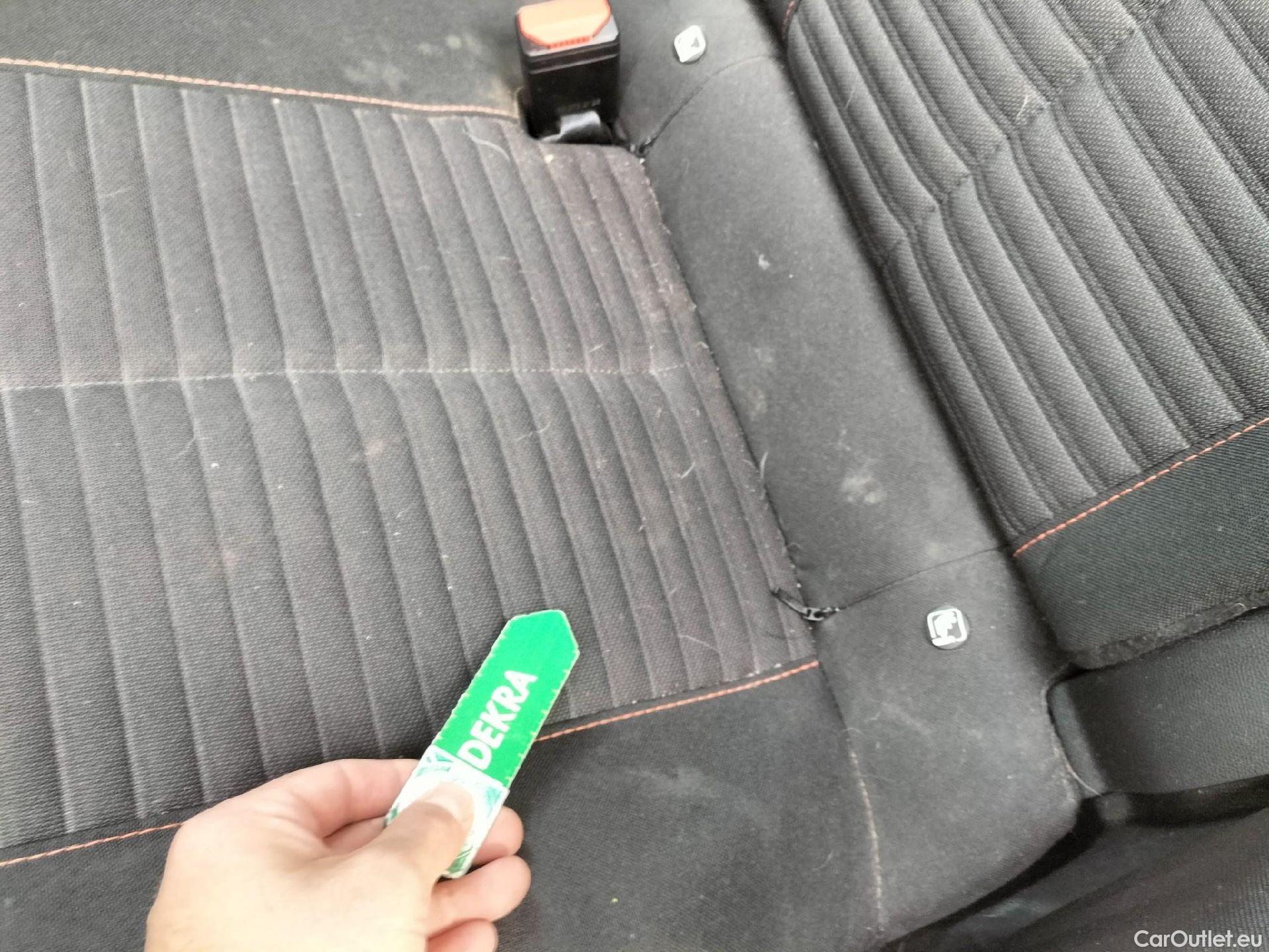  Peugeot  2008 PEUGEOT  / 2019 / 5P / todoterreno Active Puretech 100 S&S BVM6 #18