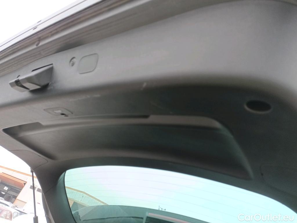  KIA  Sportage KIA  1.6MHEV Drive 100kW(136CV) 4x2(Crist Tintados) #23