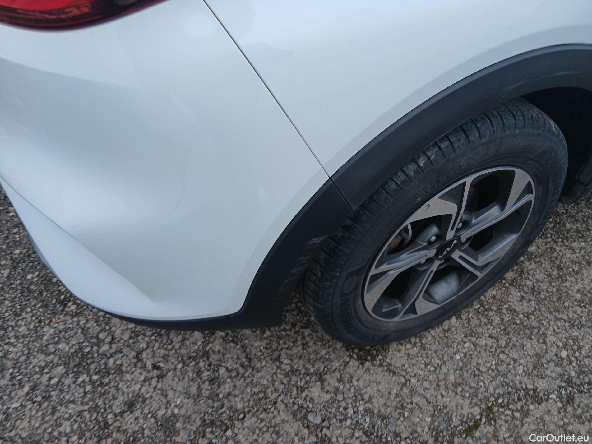  KIA  XCeed KIA  / 2019 / 5P / todoterreno 1.0 T-GDi Drive 88kW (120CV) #12