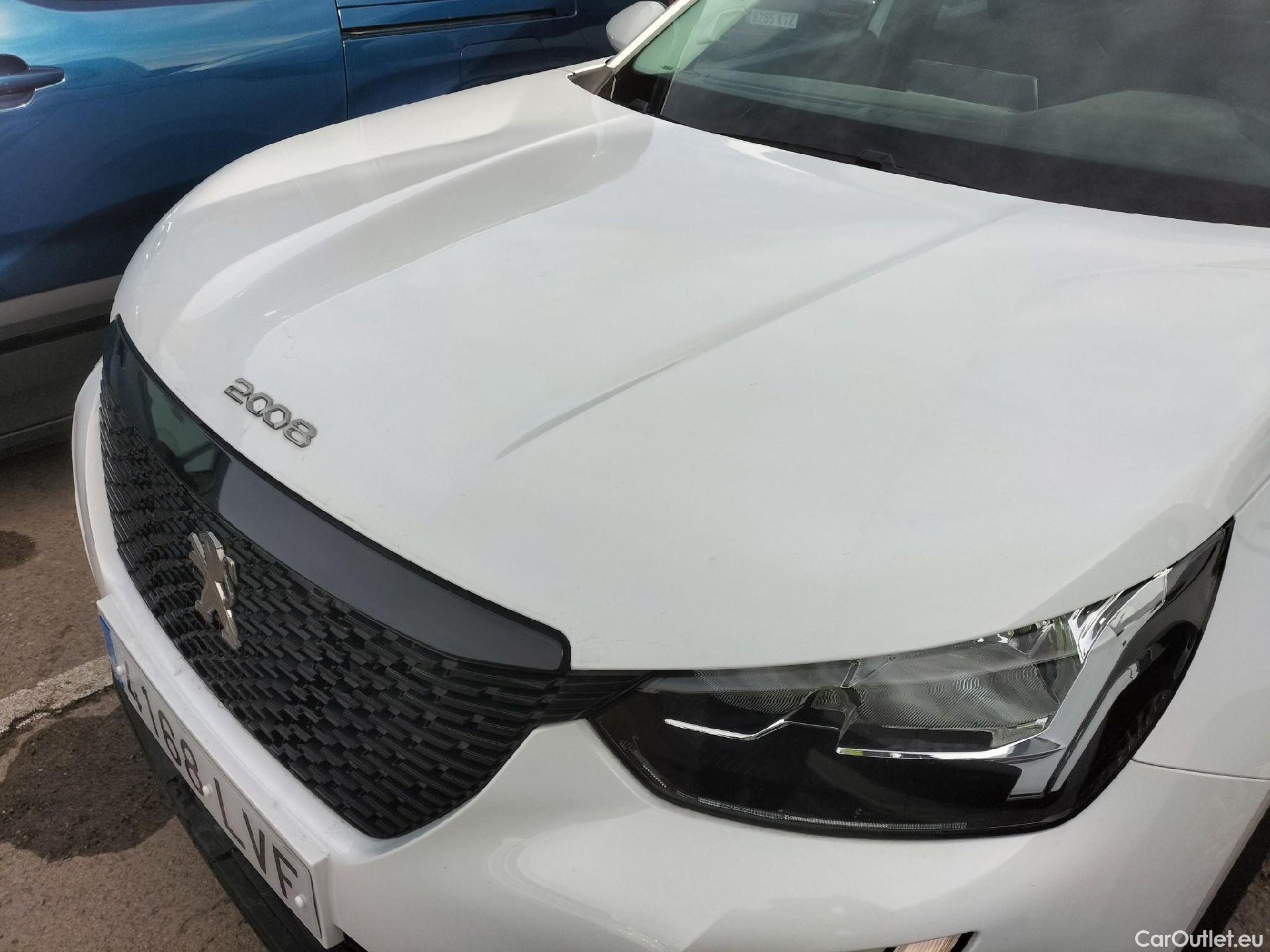  Peugeot  2008 PEUGEOT  / 2019 / 5P / todoterreno Active Puretech 100 S&S BVM6 #4